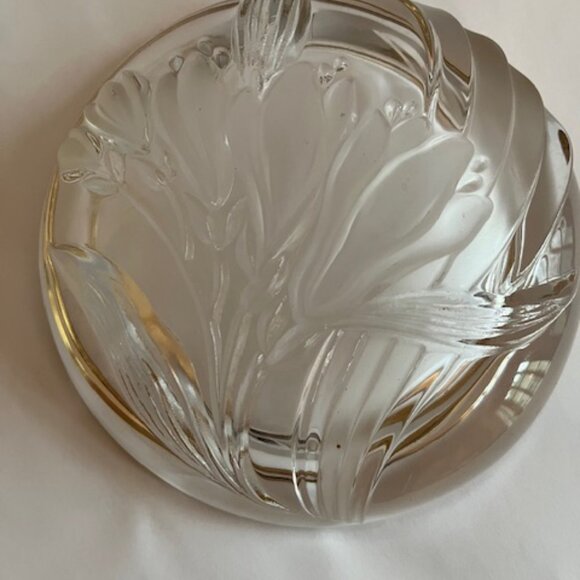 Vintage Mikasa raised Iris flower 3D frosted with gold trim glass dish - Picture 2 of 2